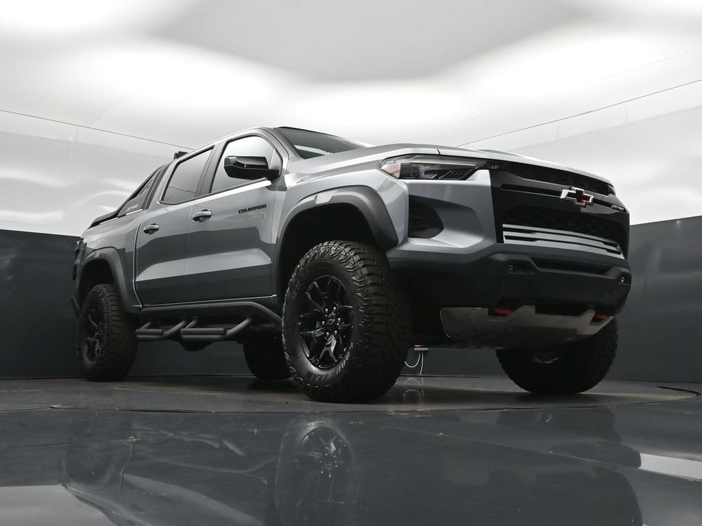 New 2026 Chevrolet Colorado ZR2 w/ Midnight Edition AWD/4WD image 46