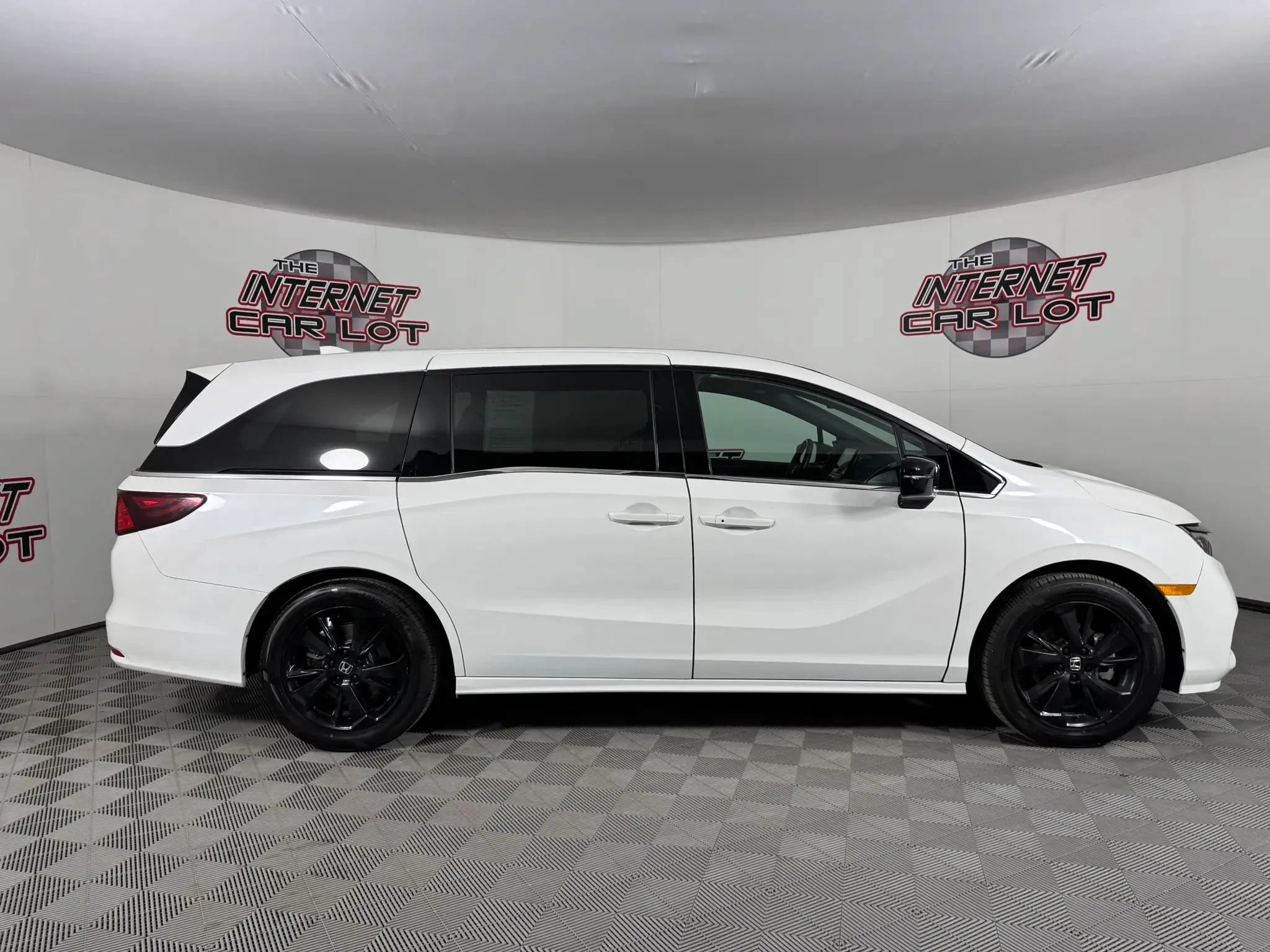 Used 2023 Honda Odyssey Sport image 8