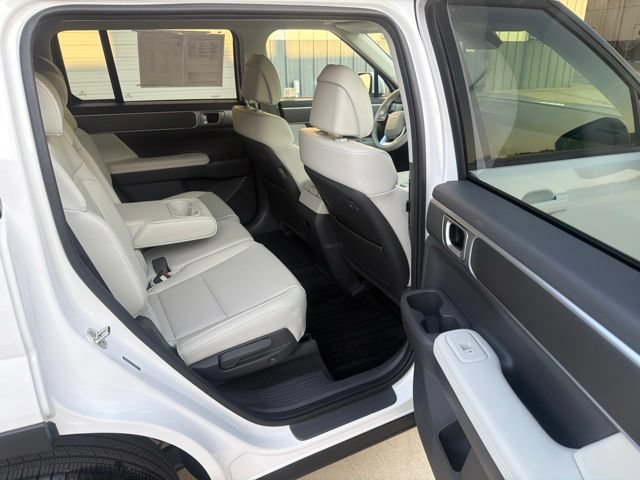 Used 2026 Hyundai Santa Fe SEL AWD/4WD image 21