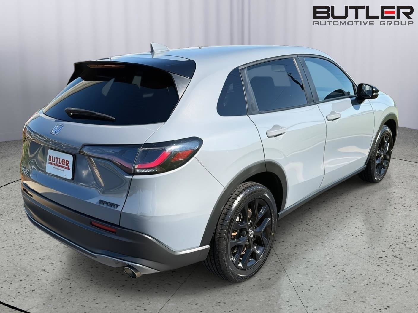 Used 2024 Honda HR-V Sport image 6