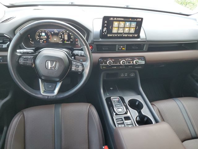 Used 2023 Honda Pilot Elite image 14