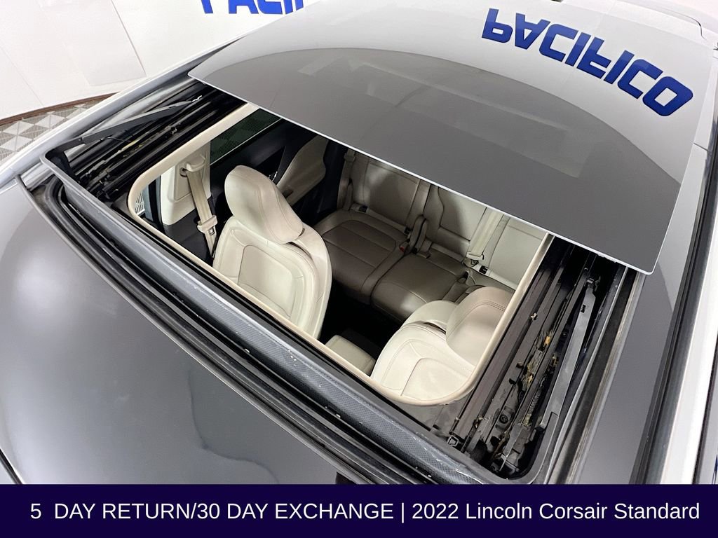 Used 2022 Lincoln Corsair AWD w/ Premium Package image 17