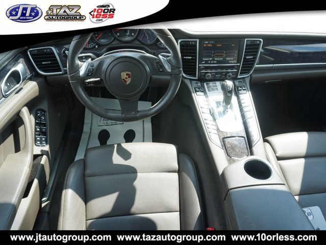 Used 2016 Porsche Panamera RWD image 21