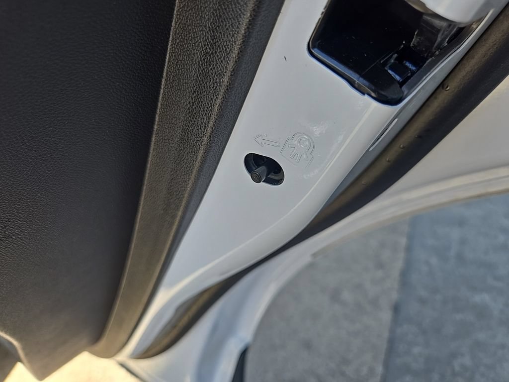 Used 2023 Chevrolet Equinox LS FWD image 66