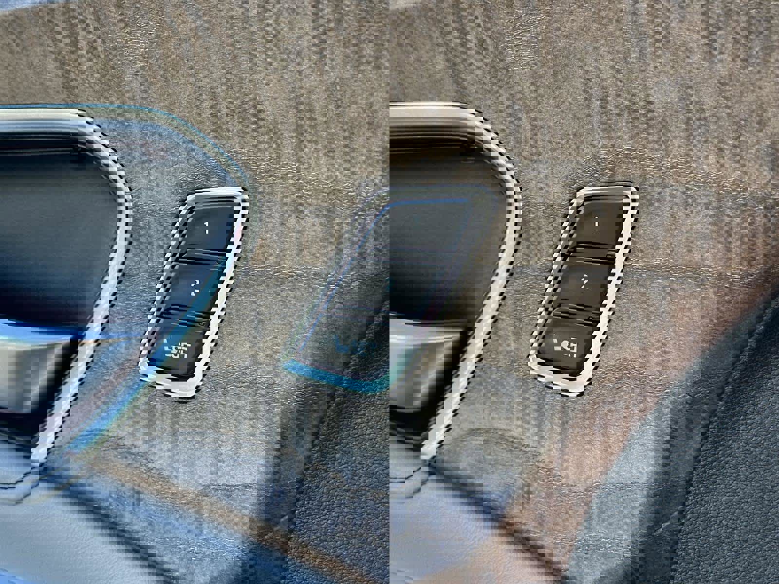 Used 2024 Acura RDX w/Advance Package image 31