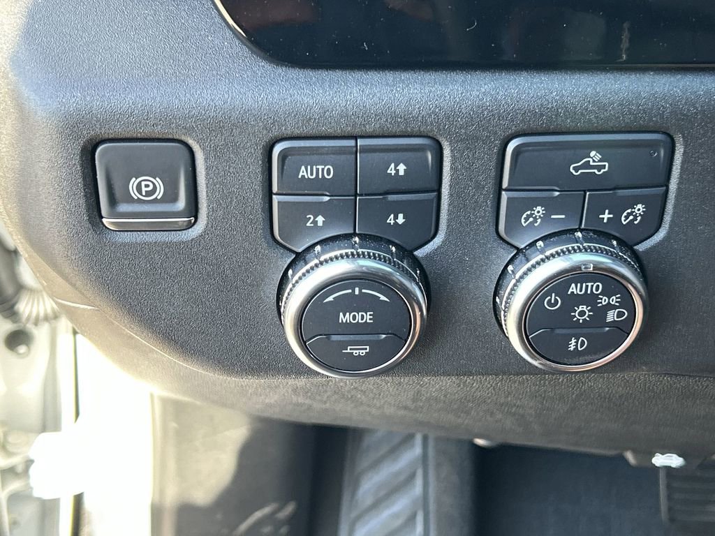 Used 2025 GMC Sierra 1500 Elevation AWD/4WD image 18