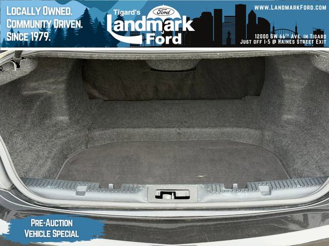Used 2015 Lincoln MKS AWD w/ Equipment Group 201A image 28