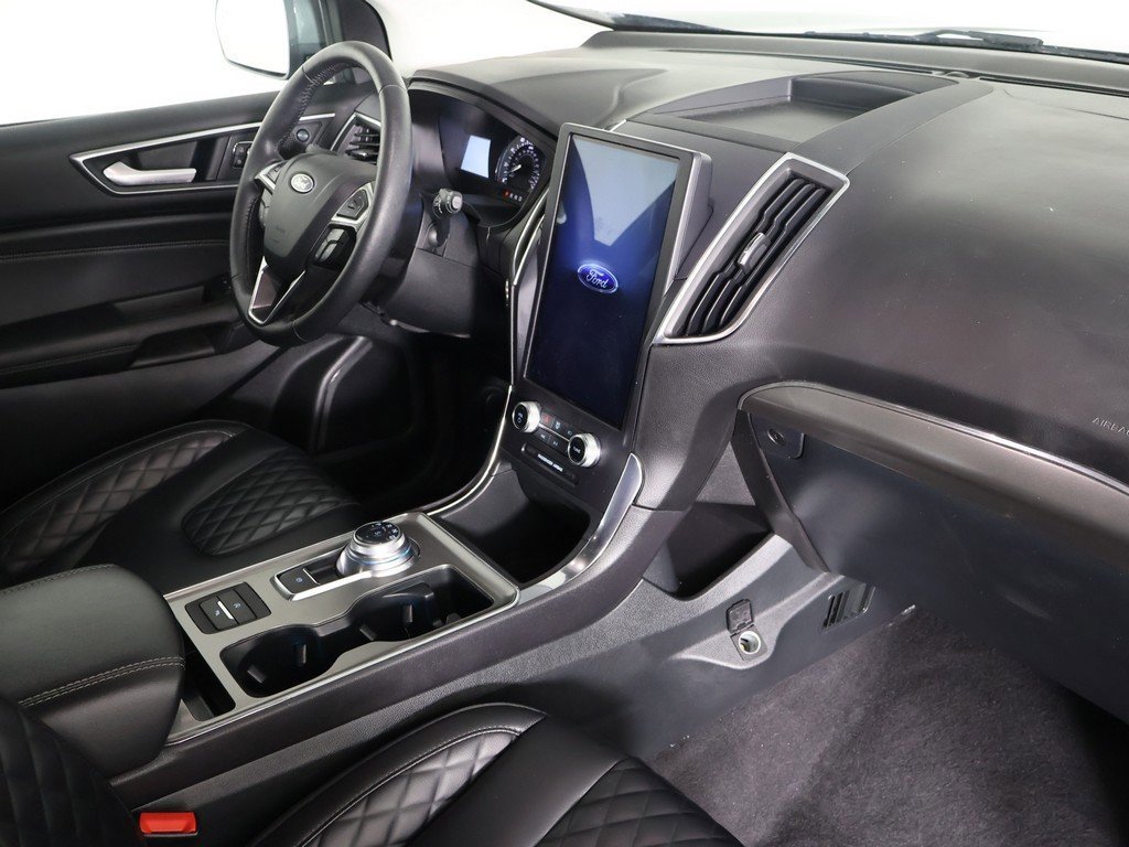 Used 2024 Ford Edge Titanium image 27