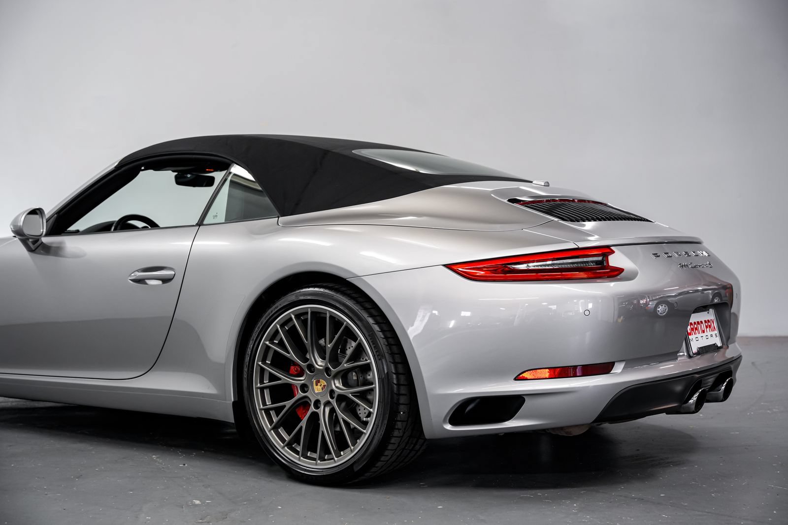 Used 2018 Porsche 911 Carrera S RWD image 35