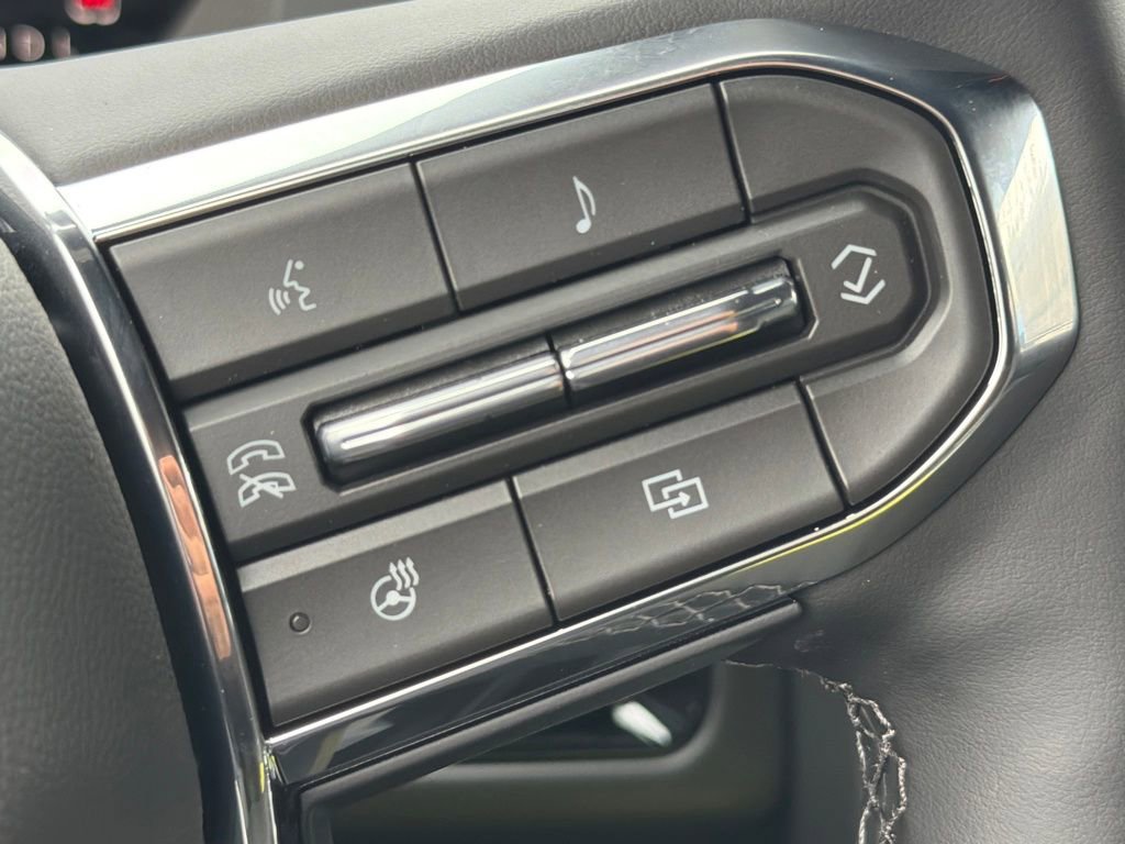 New 2026 GMC Yukon XL Denali w/ Denali Reserve Package image 14