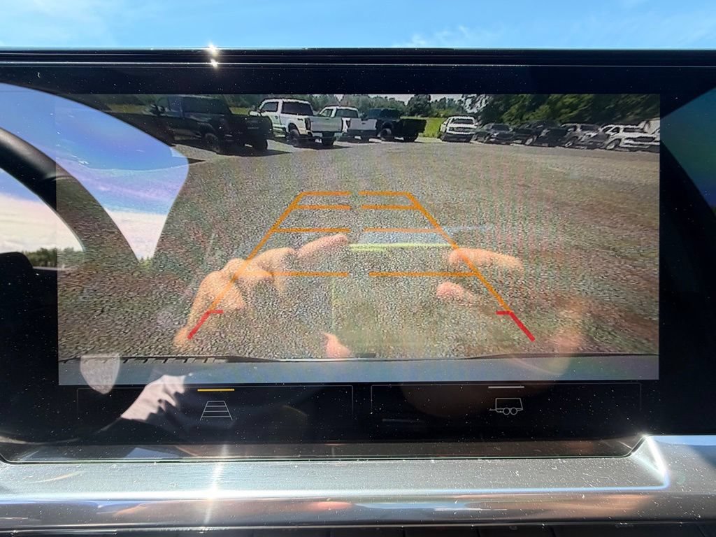Used 2023 Chevrolet Silverado 1500 RST AWD/4WD image 4