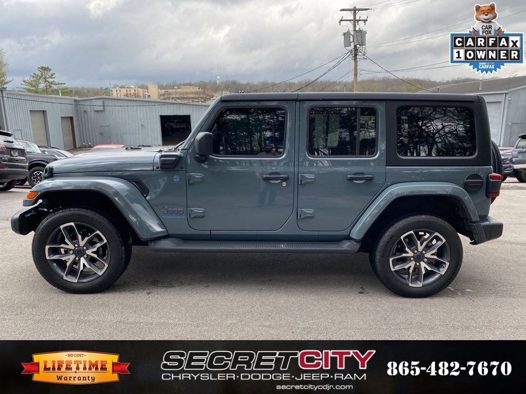 Used 2024 Jeep Wrangler Unlimited w/ Convenience Group image 8