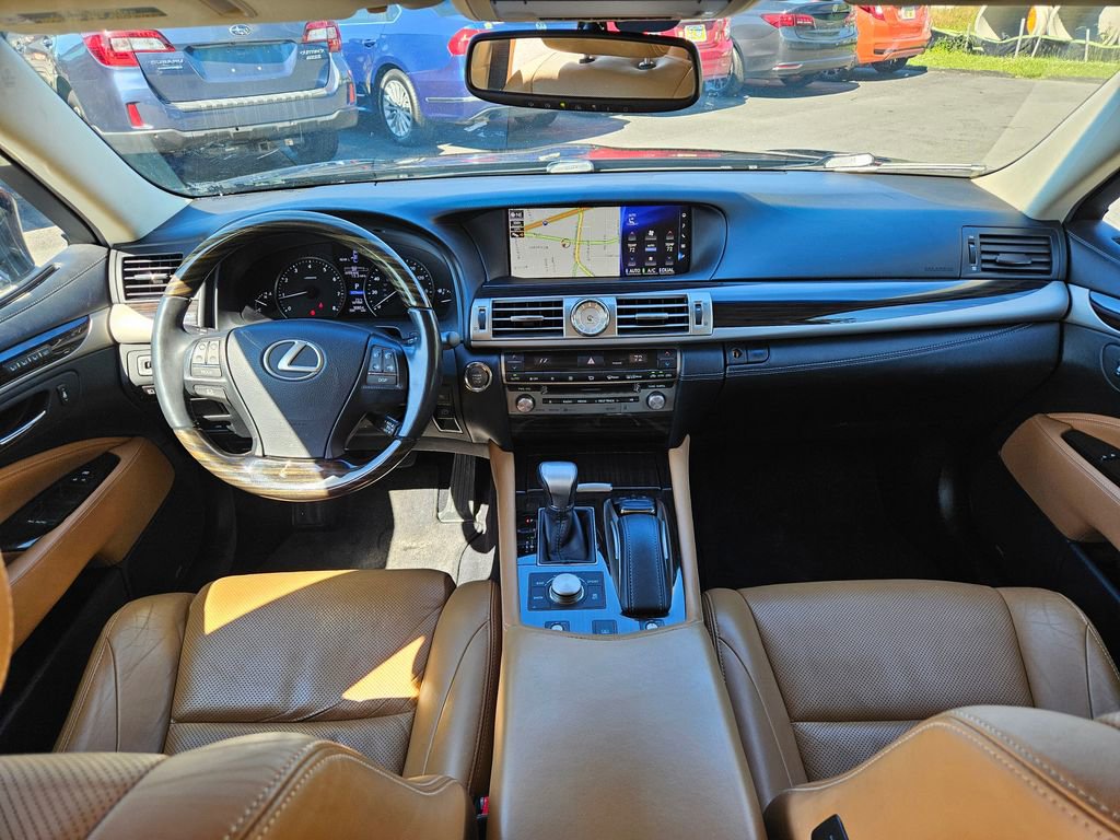 Used 2017 Lexus LS 460 AWD w/ Comfort Package image 17