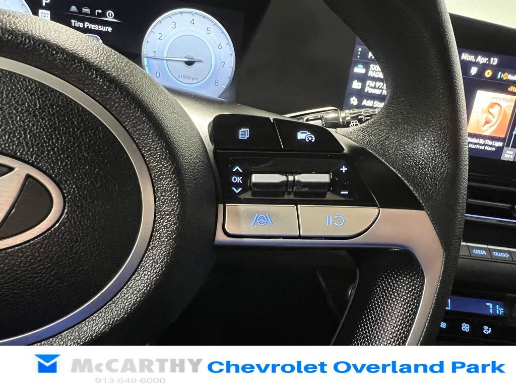 Used 2024 Hyundai Elantra SEL FWD image 15