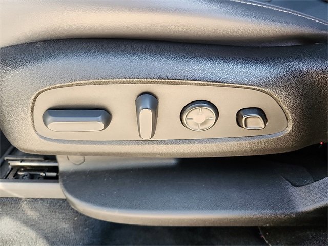 Used 2022 Buick Enclave Premium image 16