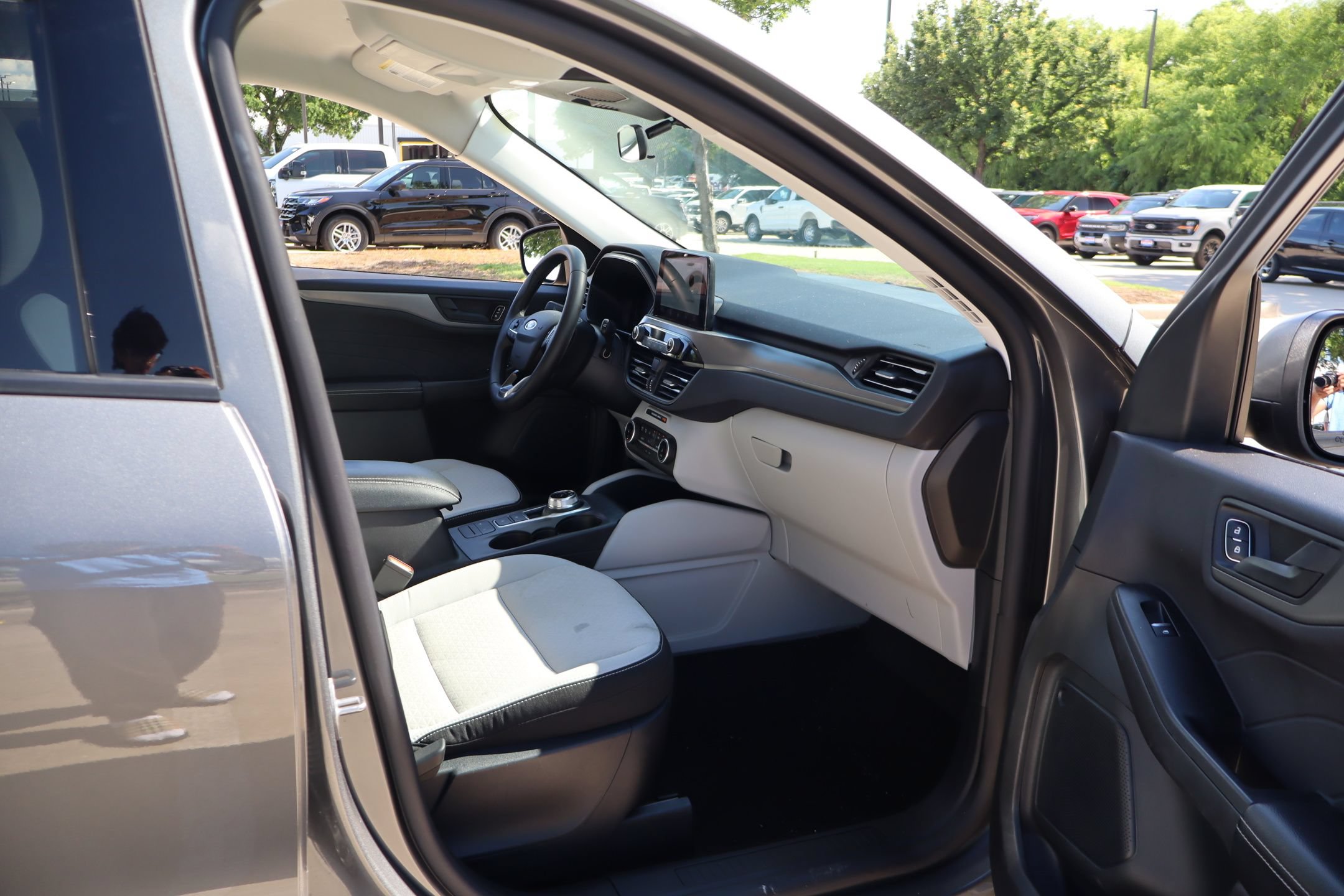 Used 2024 Ford Escape Active FWD image 28