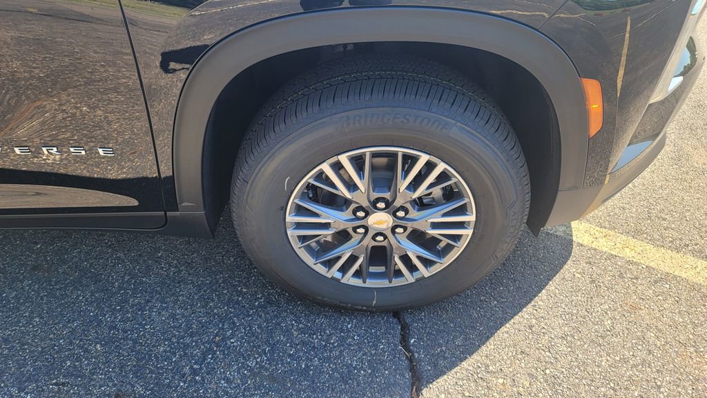 New 2026 Chevrolet Traverse LT w/ LPO, Floor Liner Package image 15