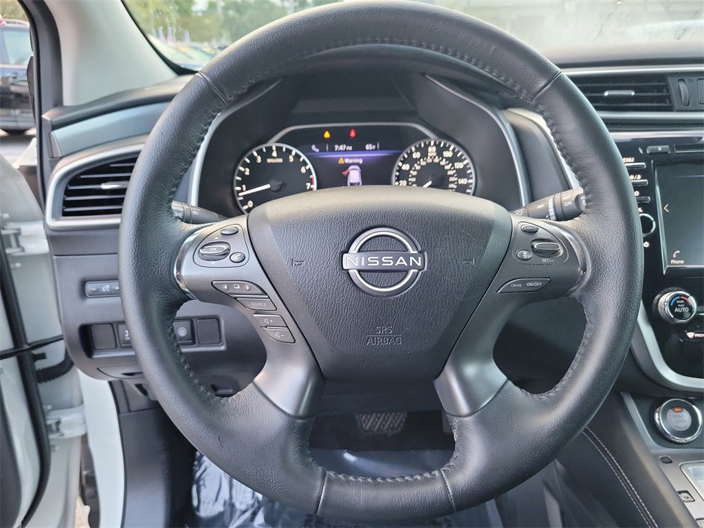Certified 2024 Nissan Murano SV w/ SV Midnight Edition Package image 17