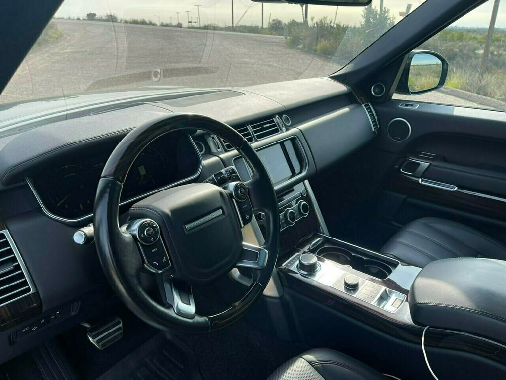Used 2015 Land Rover Range Rover Supercharged AWD/4WD image 15