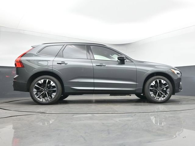 New 2026 Volvo XC60 B5 Plus w/ Protection Package Premier image 45