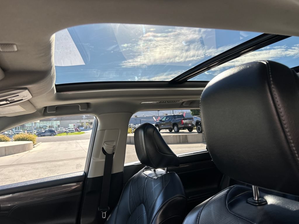 Used 2022 Toyota Highlander Platinum AWD/4WD image 25
