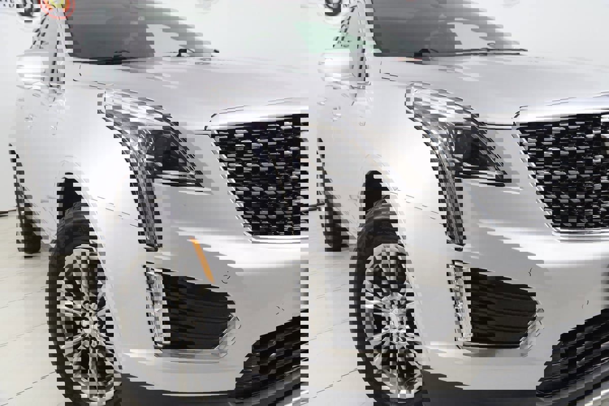 Used 2020 Cadillac XT5 Premium Luxury image 16