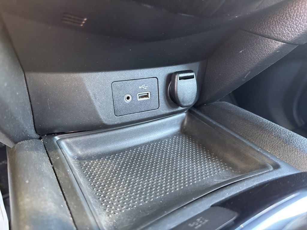 Used 2019 Nissan Rogue S image 24