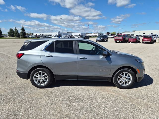 Used 2024 Chevrolet Equinox LT FWD image 4