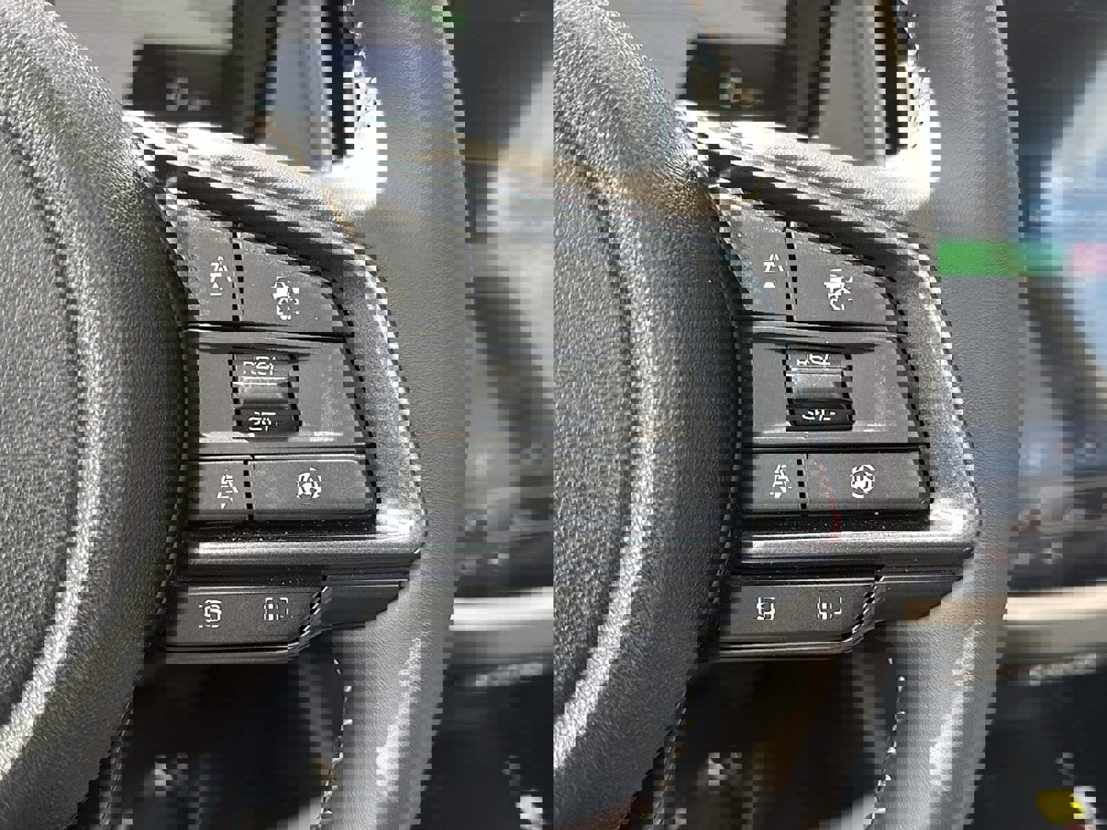 Used 2025 Subaru Forester Limited w/ Protection Package (1PH) image 33