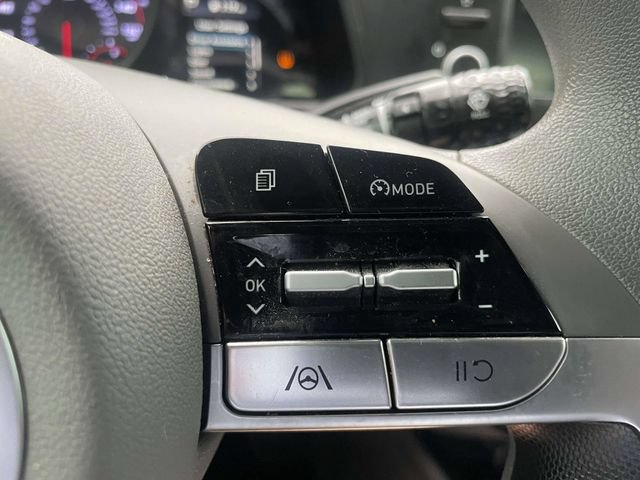 Used 2023 Hyundai Elantra SEL FWD image 14