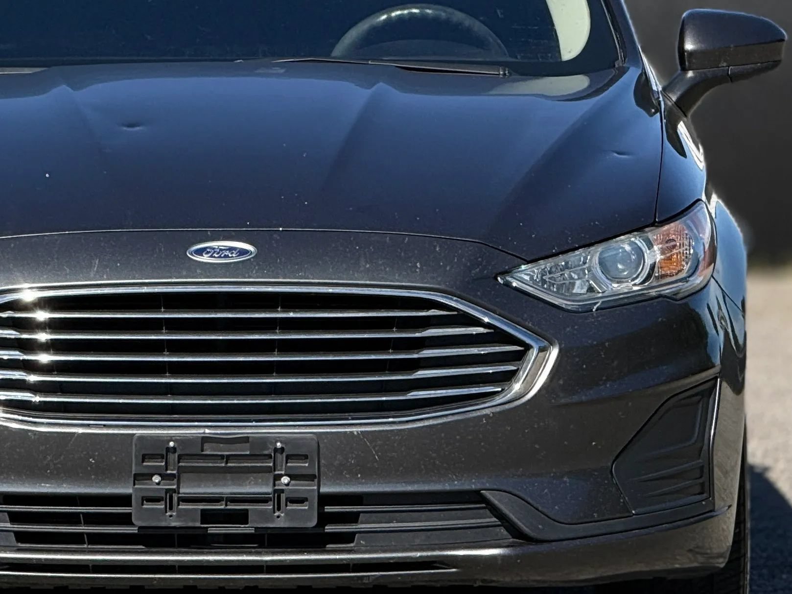 Used 2019 Ford Fusion SE FWD image 12