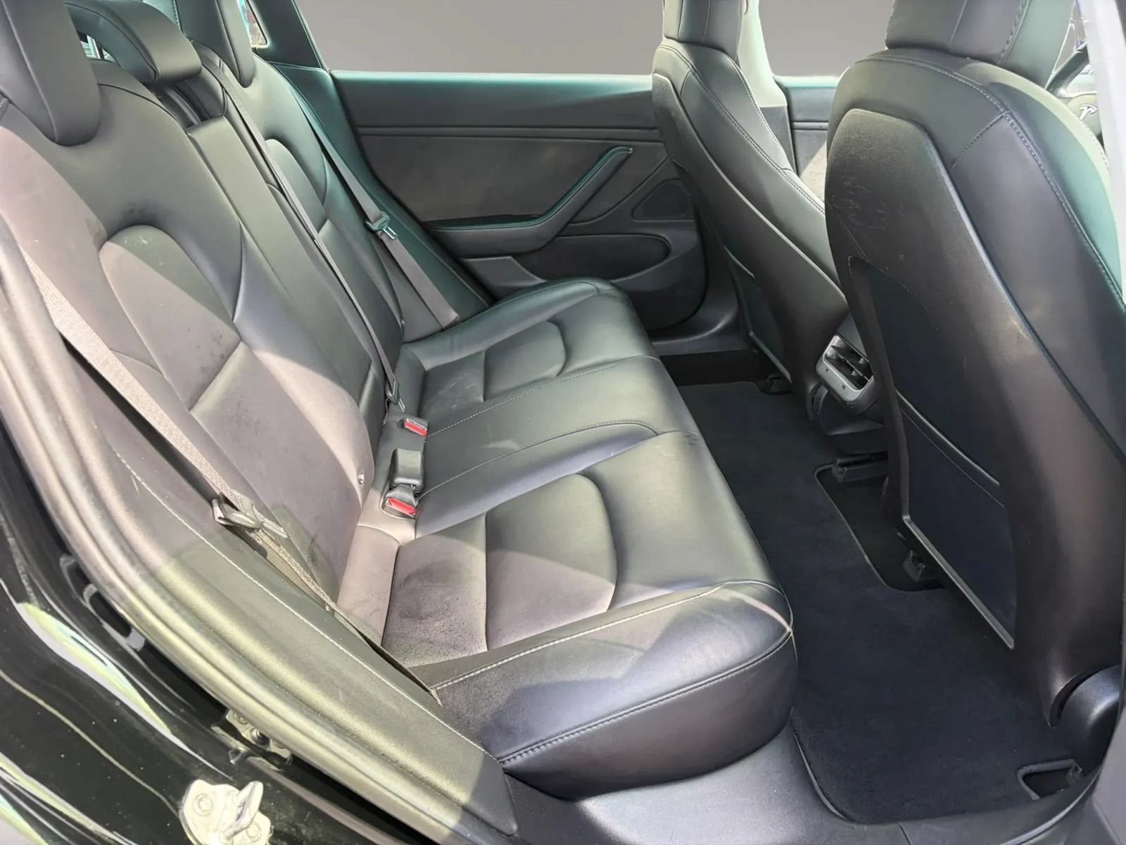 Used 2018 Tesla Model 3 Long Range RWD image 24