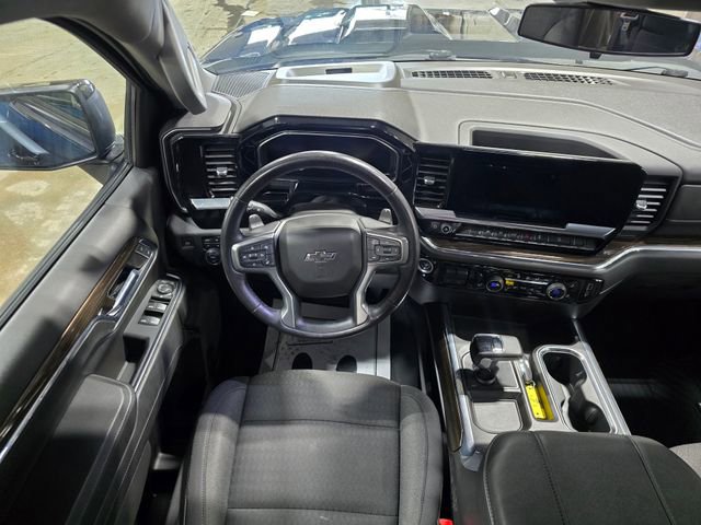 Used 2023 Chevrolet Silverado 1500 LT Trail Boss w/ Protection Package AWD/4WD image 15