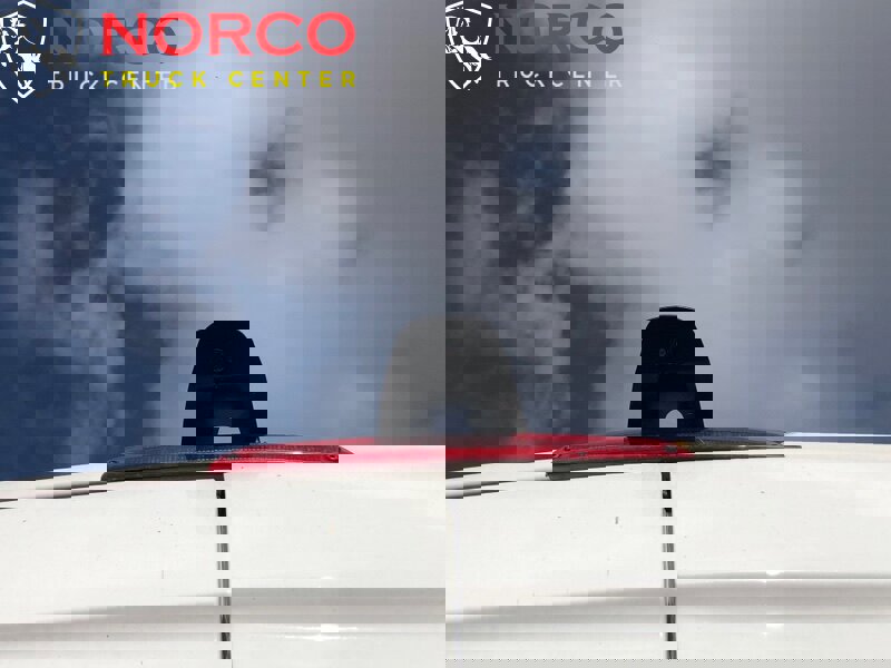 Used 2019 Freightliner Sprinter 3500 image 12