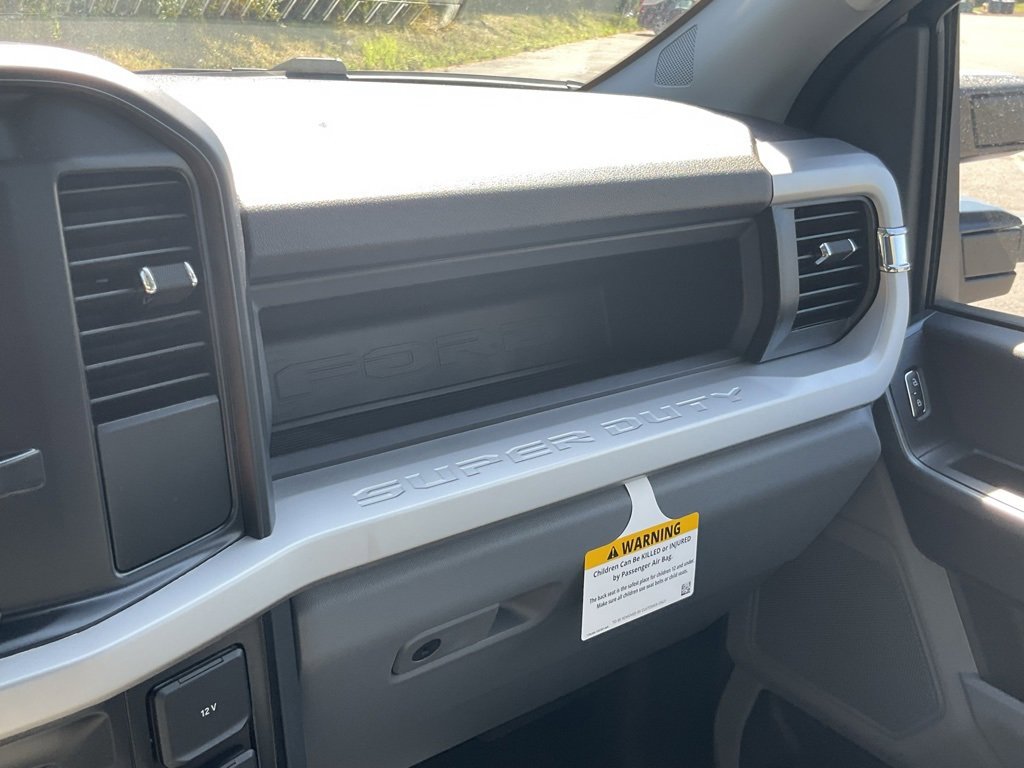 New 2026 Ford F350 XL image 5