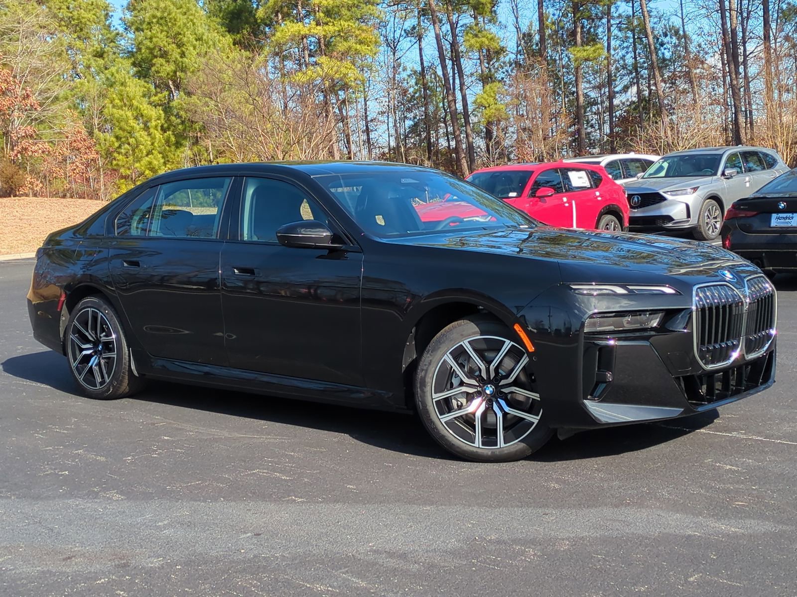 New 2026 BMW 750e xDrive w/ Premium Package image 2