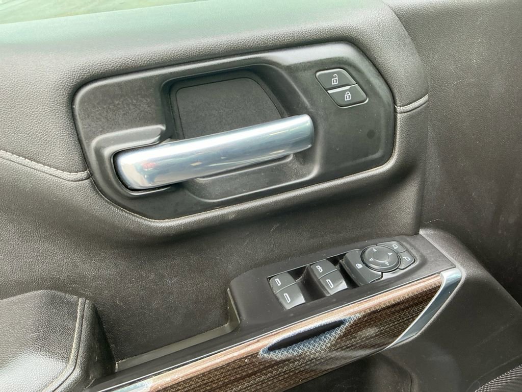 Used 2020 Chevrolet Silverado 1500 LT w/ All-Star Edition image 16