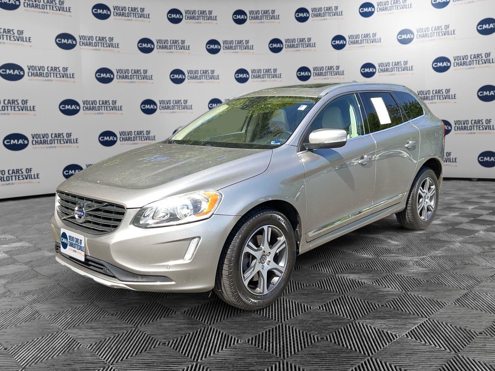 Used 2015 Volvo XC60 T6 w/ Proximity Package