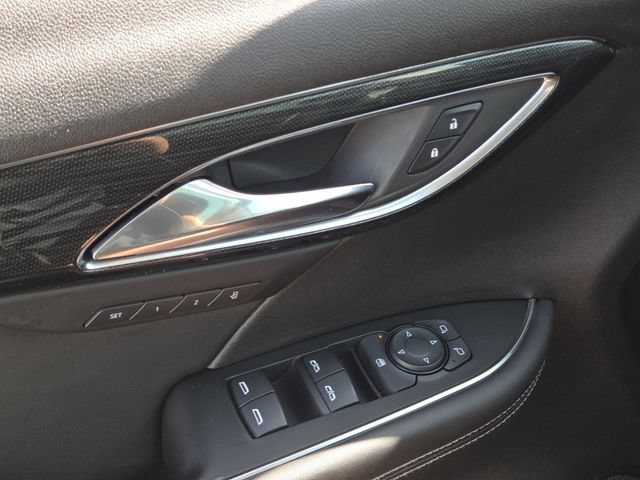 Used 2021 Buick Envision Essence w/ Sport Touring Package FWD image 25
