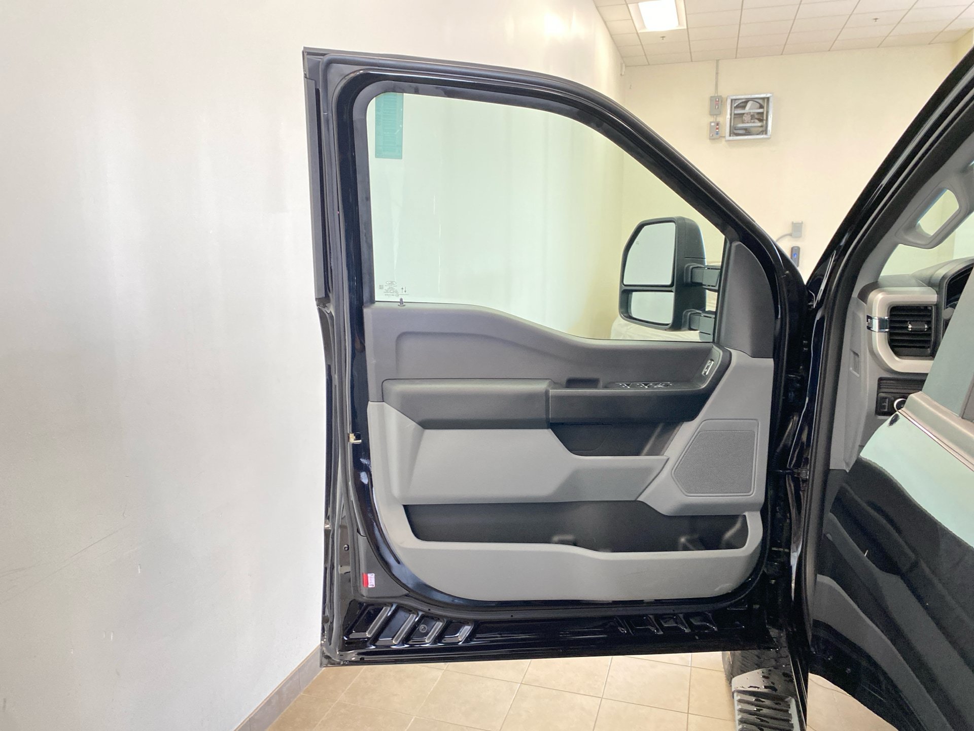 New 2026 Ford F350 XL w/ XL Chrome Package AWD/4WD image 13