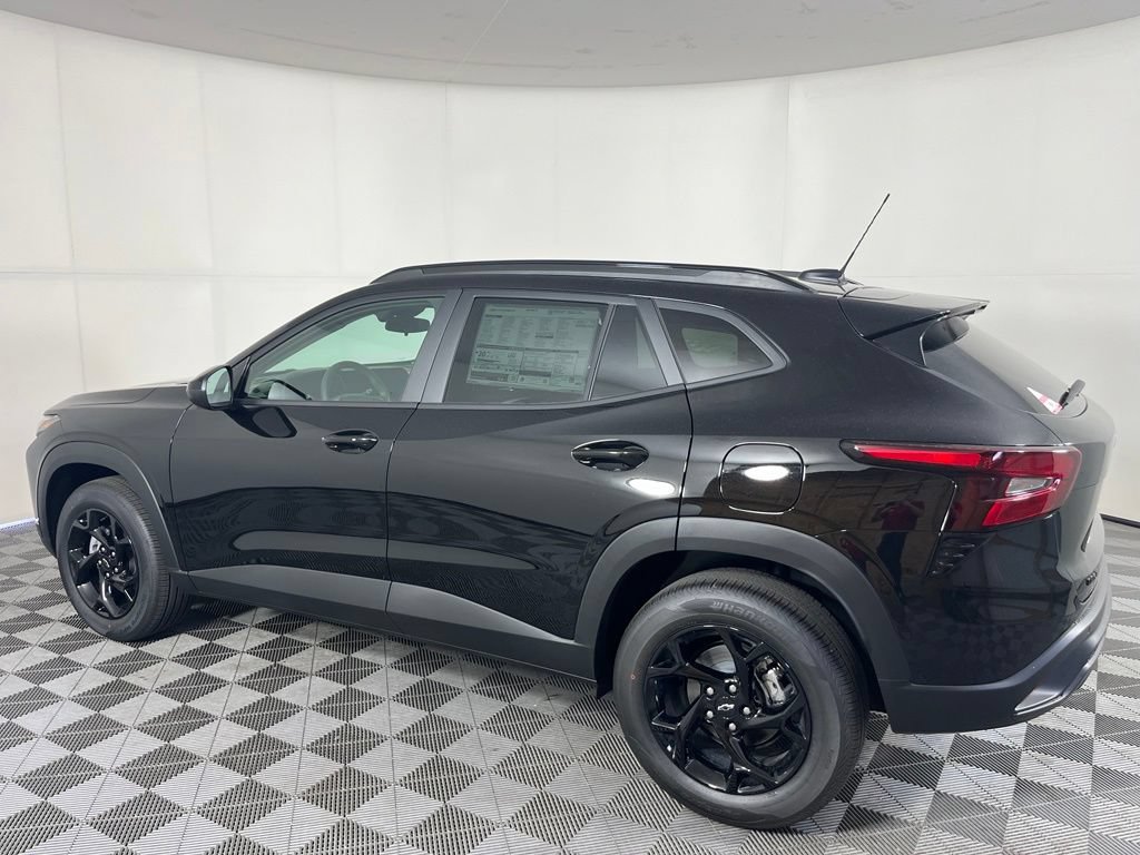 New 2026 Chevrolet Trax LT w/ Driver Confidence Package FWD image 10