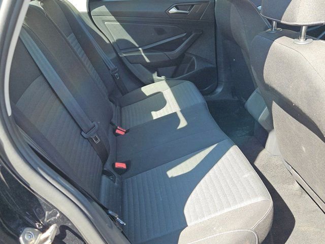 Used 2025 Volkswagen Jetta S image 30