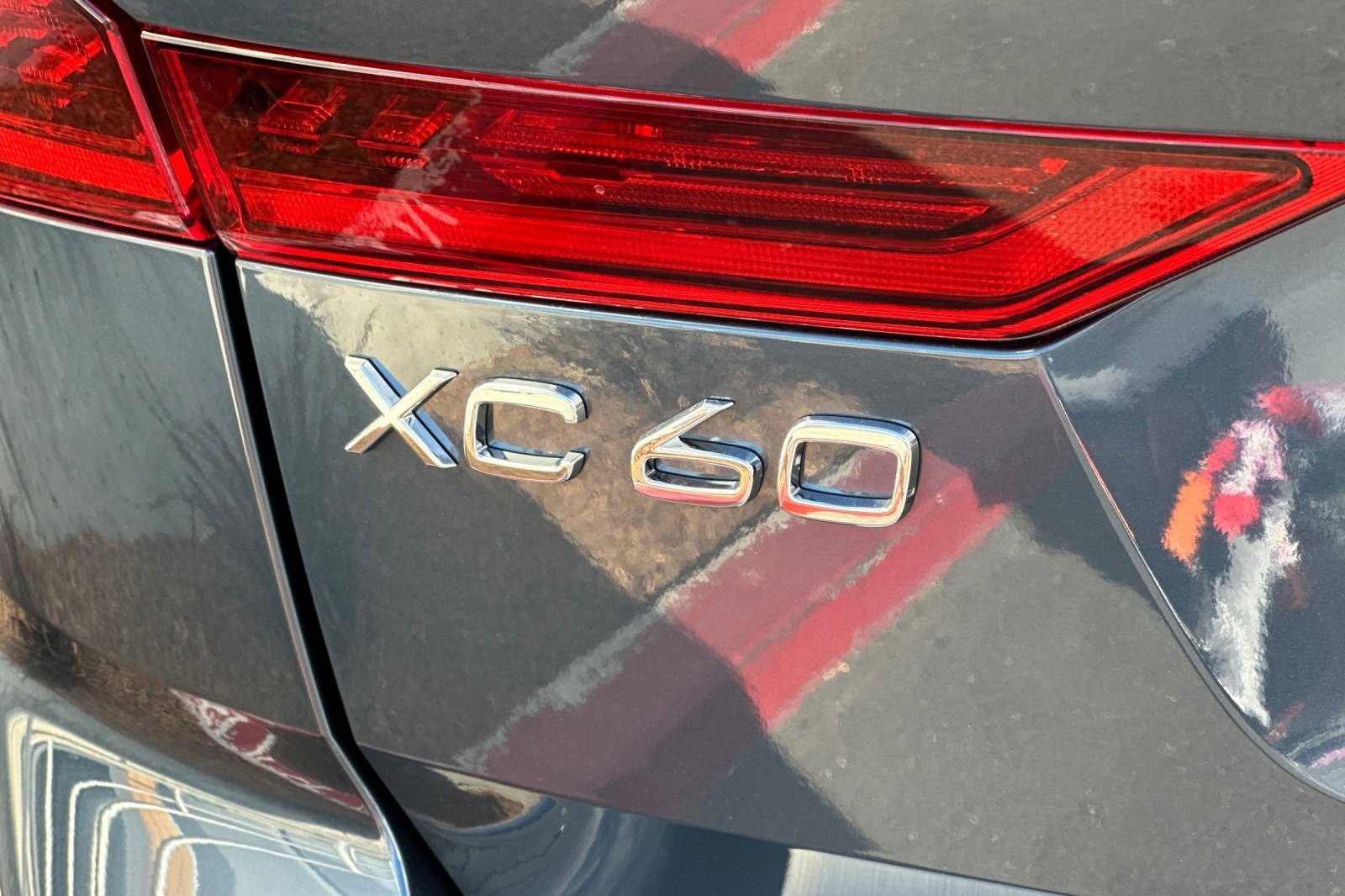 New 2026 Volvo XC60 B5 Plus w/ Protection Package Premier image 12