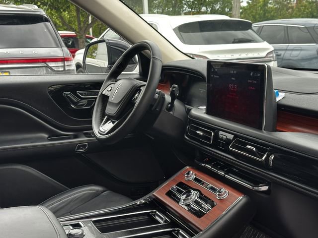 Certified 2024 Lincoln Aviator Reserve w/ Elements Package Plus AWD/4WD image 33