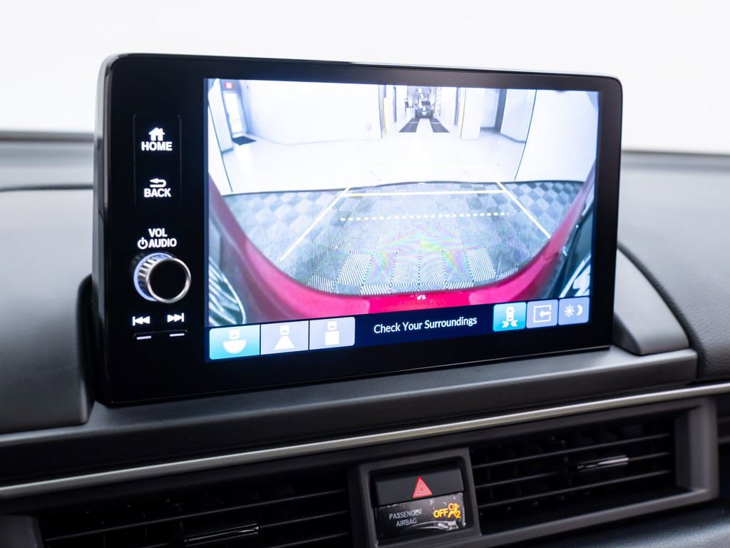 Certified 2025 Honda Pilot Touring image 27