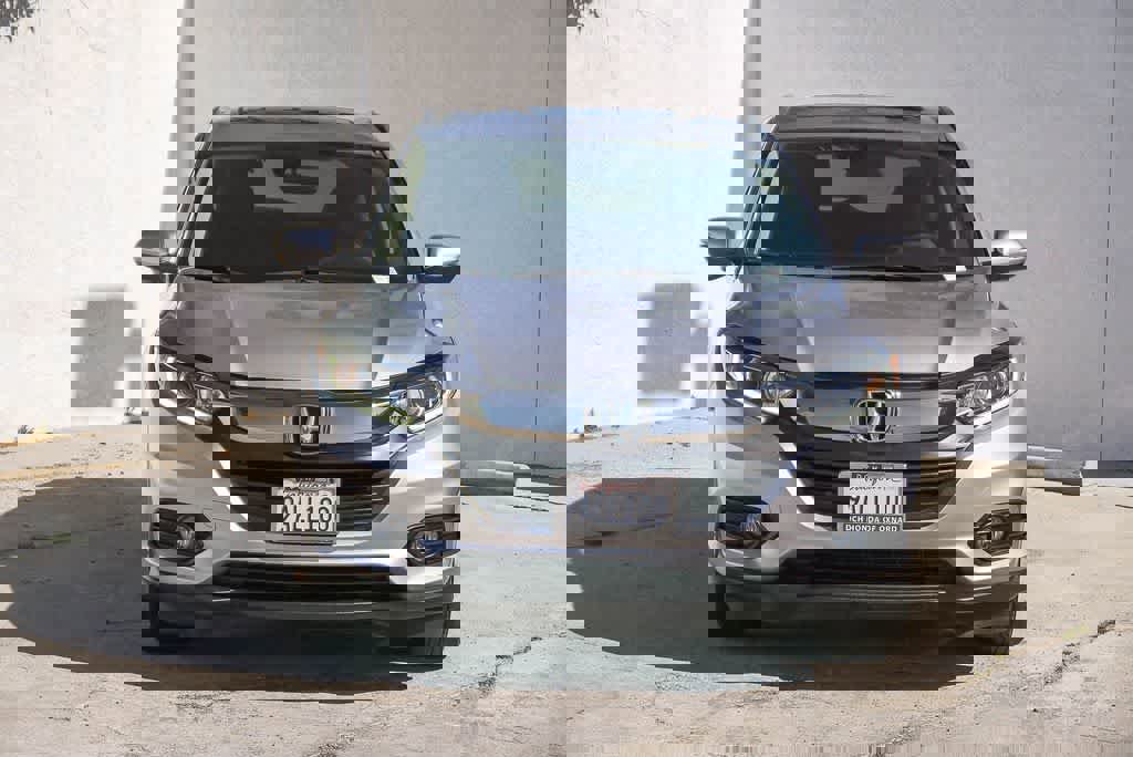 Used 2022 Honda HR-V EX image 2