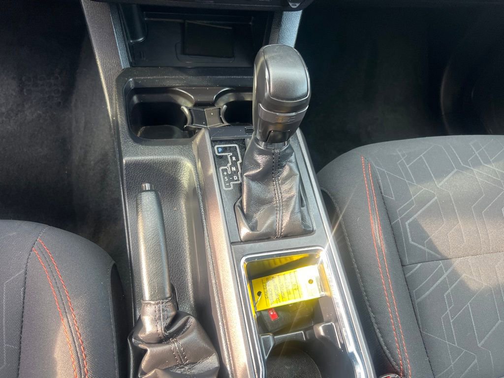 Used 2018 Toyota Tacoma TRD Sport AWD/4WD image 8