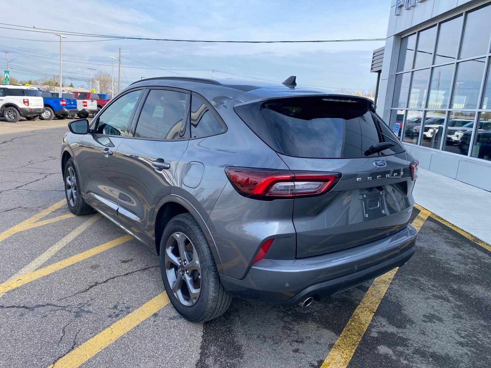 Used 2024 Ford Escape ST-Line w/ Tech Pack #1 image 3