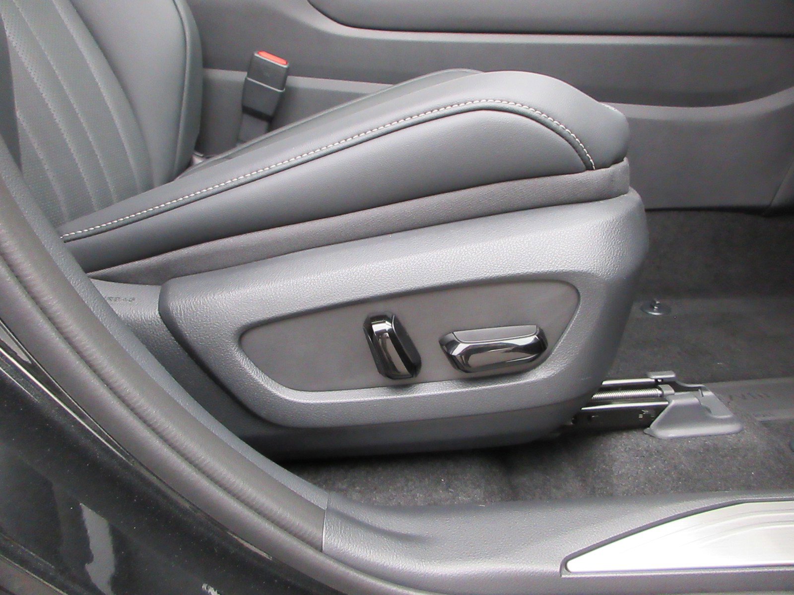 New 2026 Lexus NX 450h+ F Sport image 26