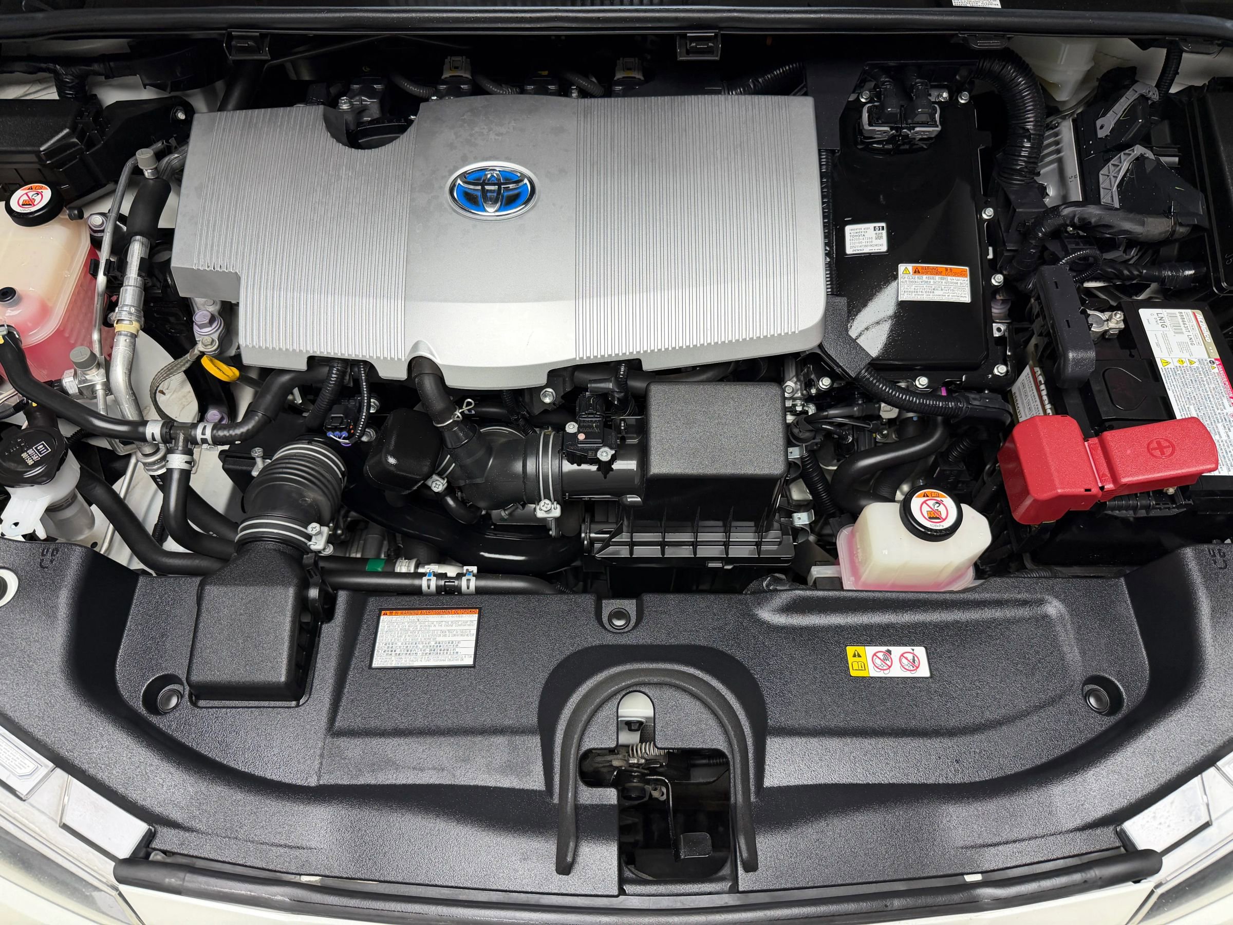 Used 2019 Toyota Prius LE image 36